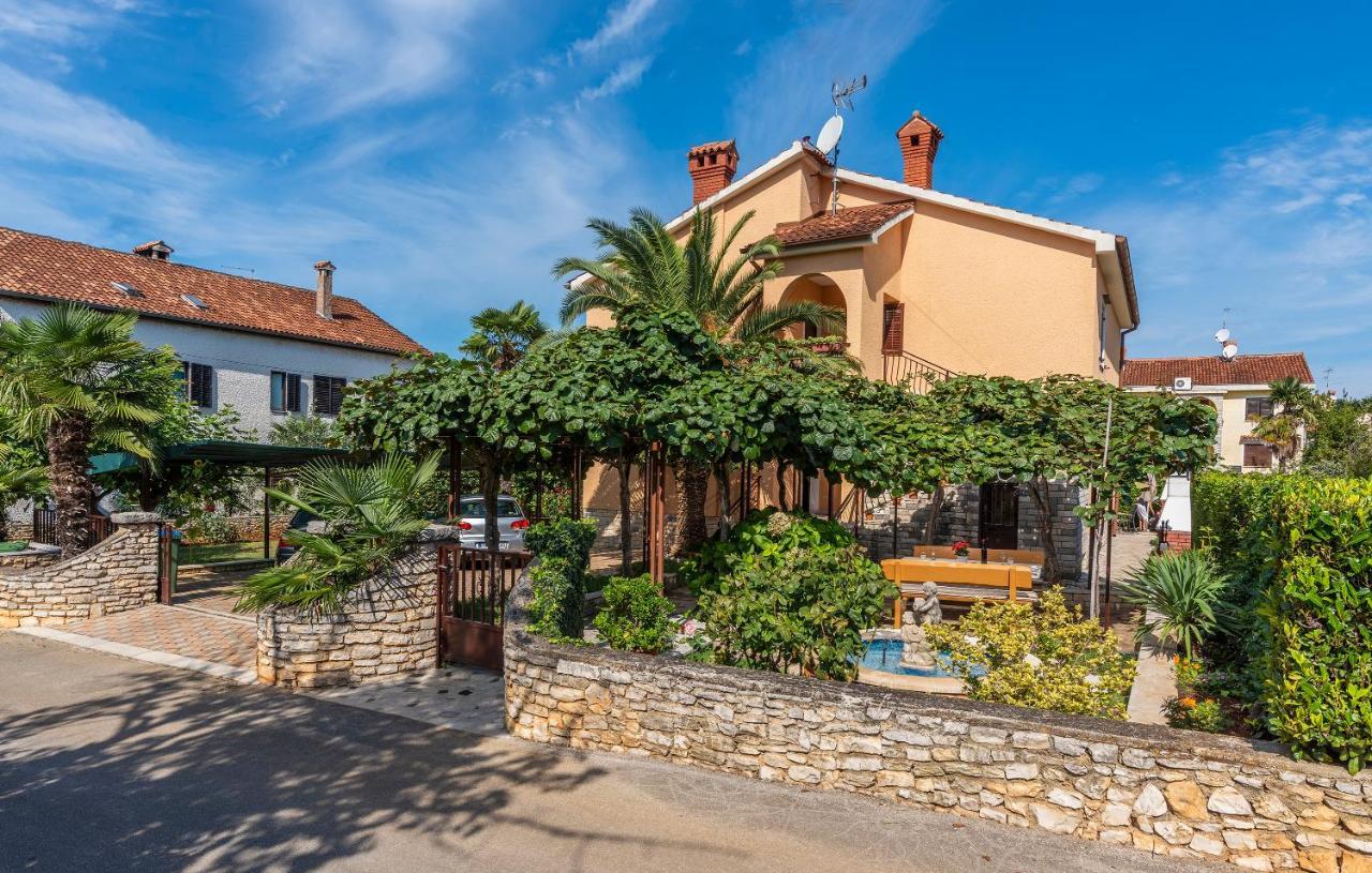 Apartments Feniks Porec Poreč Exterior foto